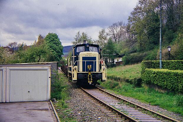 261 224