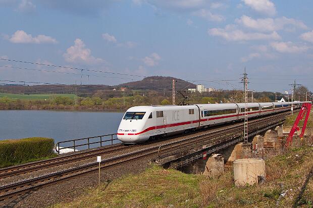 401 014