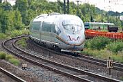 403 022 - 2025-07-10-053 Bochum Ehrenfeld 403 022 & 403 504 Regenbogen-ICE.
