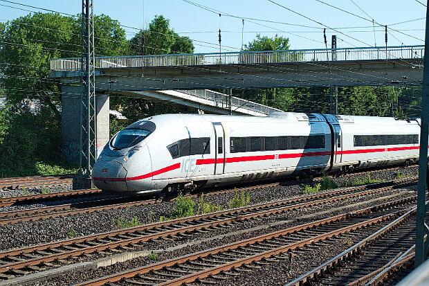 408 014