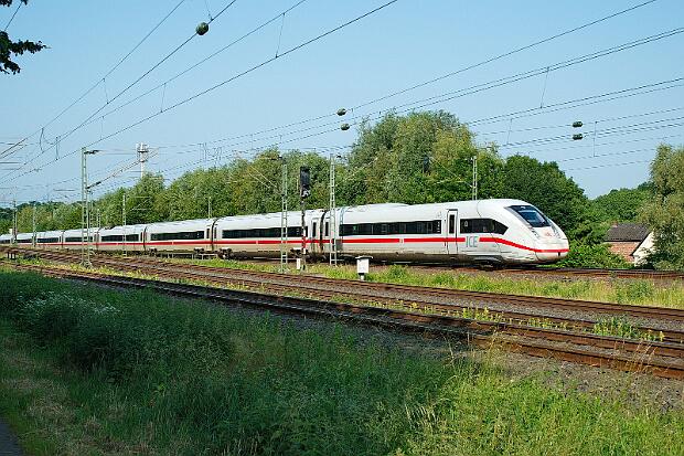 412 027
