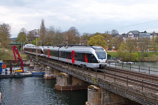 426 101