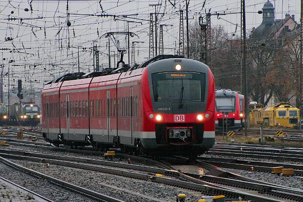 440 032