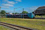 526 002 - 2025-08-16-008 Flensburg 526 002 hat Flensburg erreicht und fährt zurück bis Schleibrücke. ZUm Aufladen des Akku´s ist der Stromabnehmer am Fahrdraht.