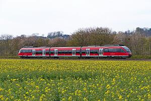 644 038