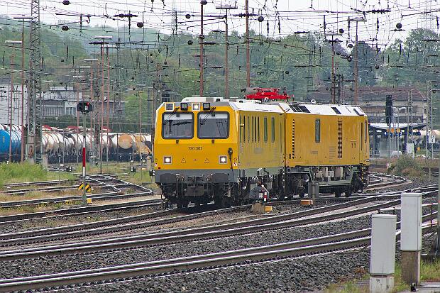 720 302