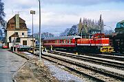 1986-22-010 Arnsberg Hüsten RLG Im April 1986 fand eine Bereisung durch die Bahnaufsicht auf der RLG-Strecke Hüsten-Arnsberg statt. Der Generatorwagen Wgm 2311 der WLE wurde von der RLG D66...